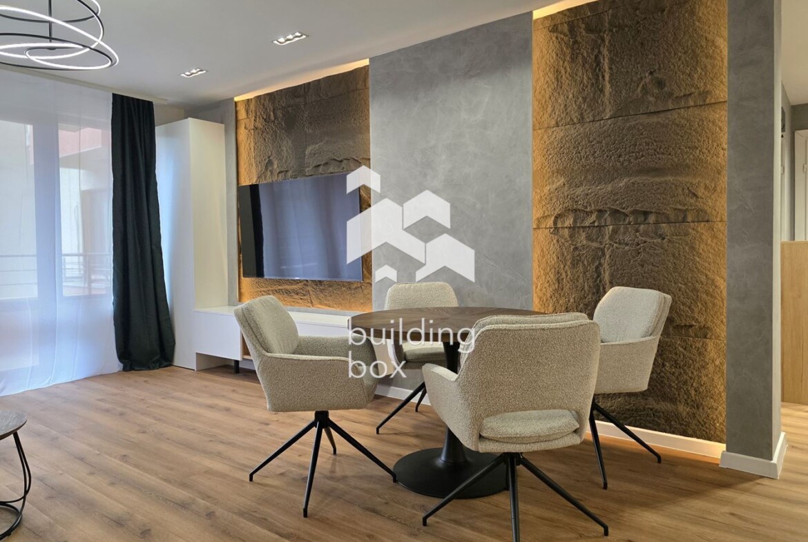 Модерно обзаведен и простовен двустаен апартамент в кв. Витоша - 0