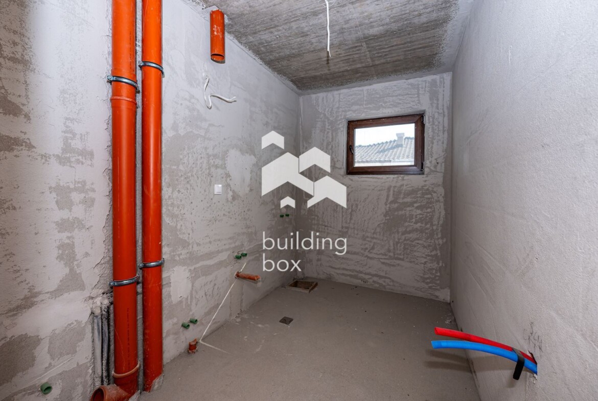 Къща с акт 16 - 0