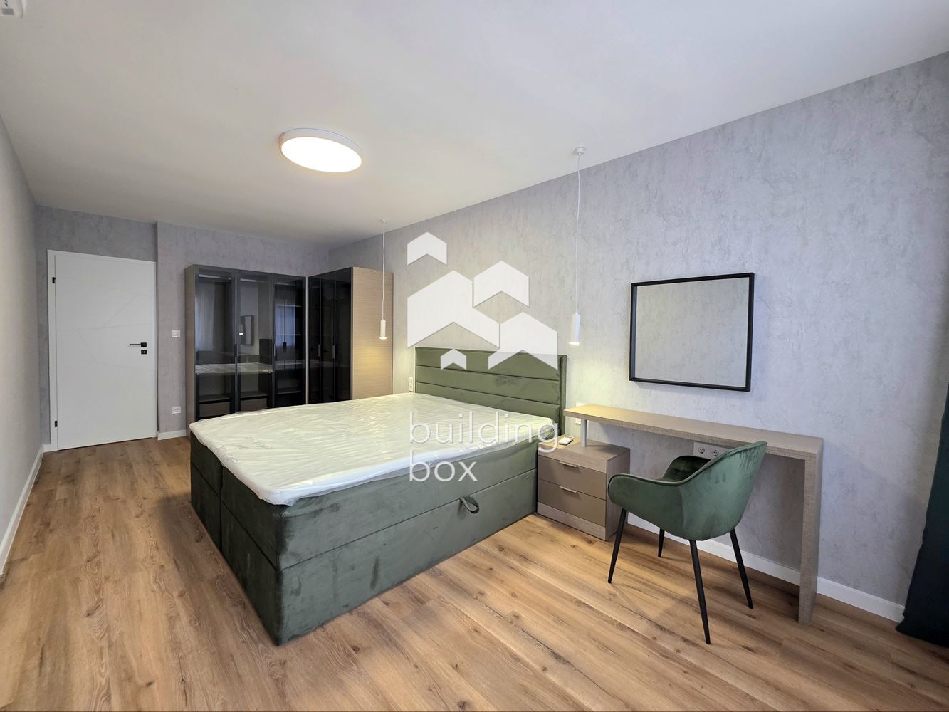 Модерно обзаведен и простовен двустаен апартамент в кв. Витоша - 0