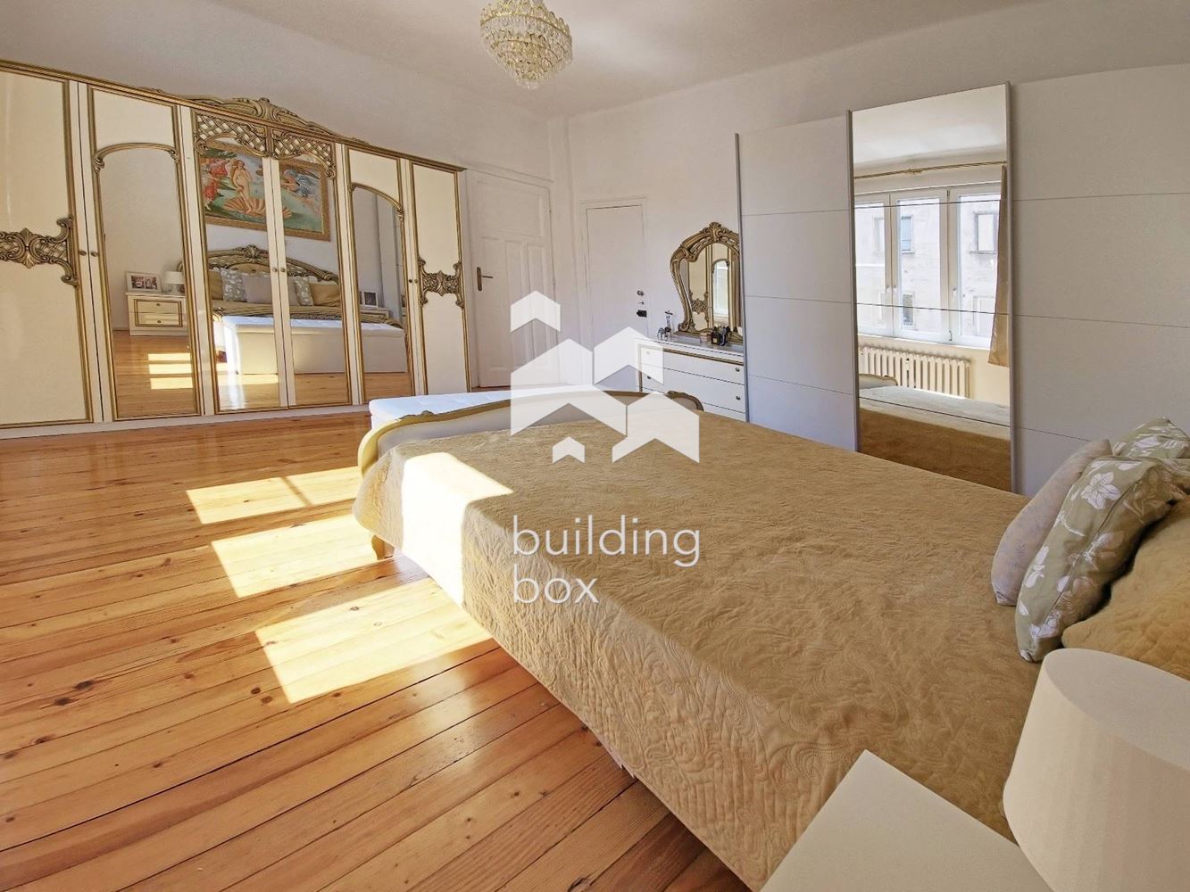 Тристаен апартамент на ул. "Любен Каравелов" - 0