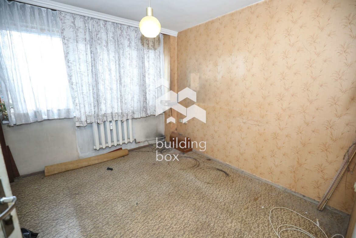 Просторен тристаен апартамент - кв. Гоце Делчев - 0