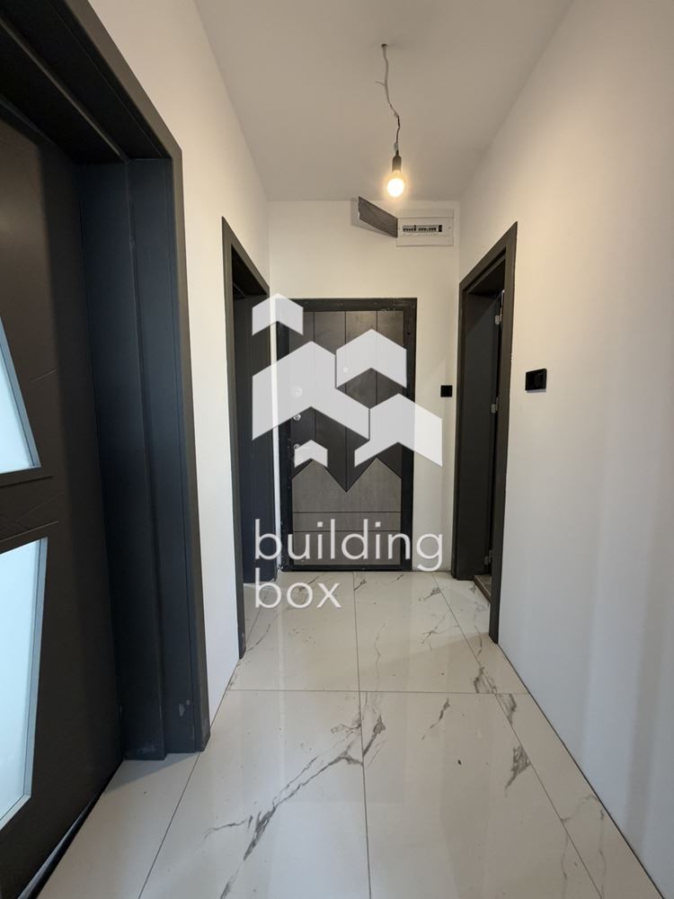 Тристаен апартамент - кв.Гагарин, довършен до ключ! - 0