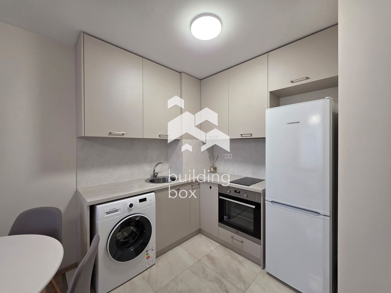 Светъл двуста апартамент в предпочитаната част на кв. Малинова долина - 0