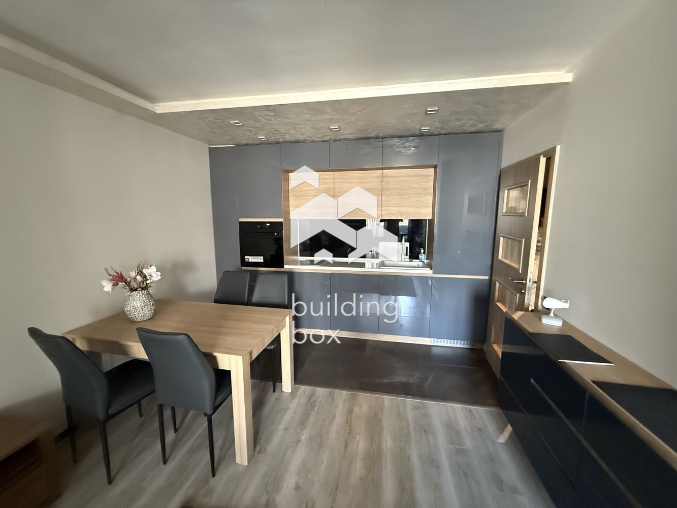 Двустаен апартамент в Центъра на София