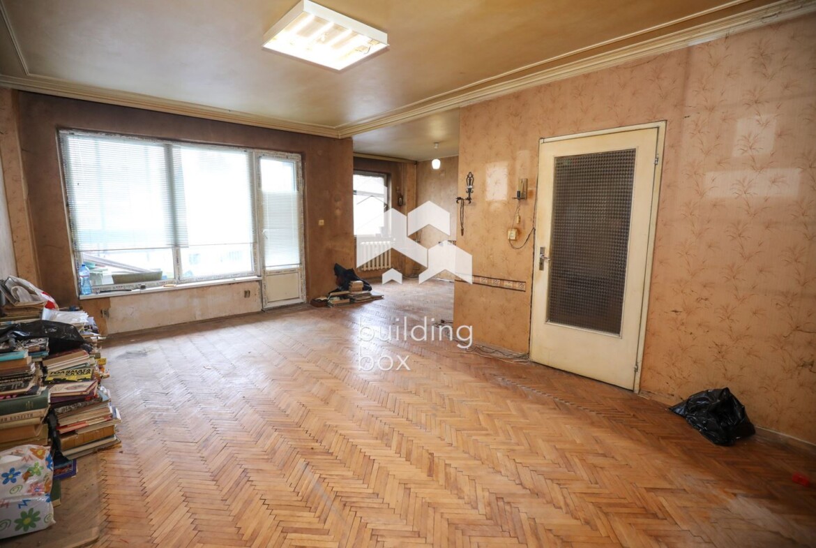 Просторен тристаен апартамент - кв. Гоце Делчев - 0