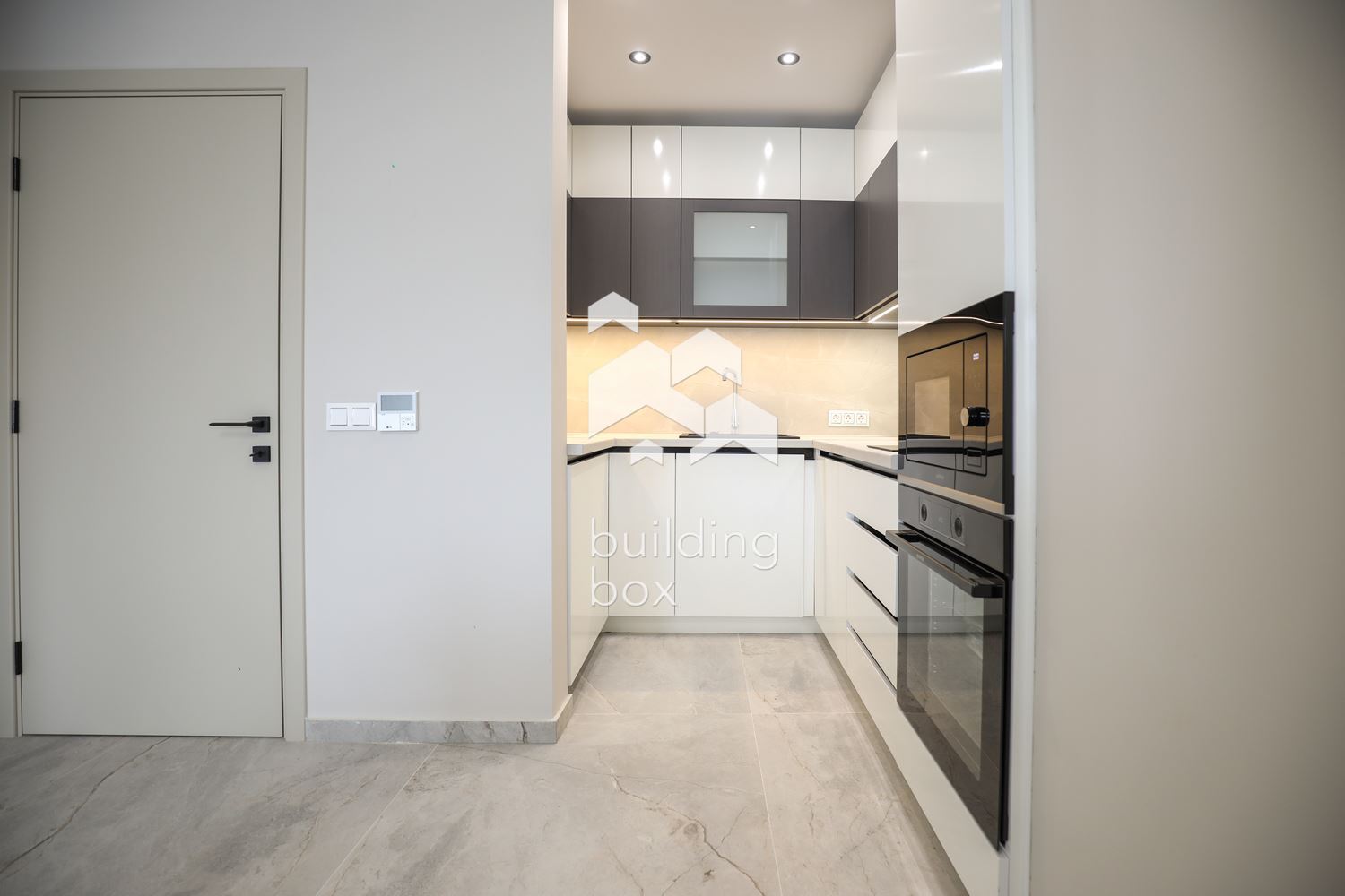 Тристаен апартамент - кв. Горна Баня - 0