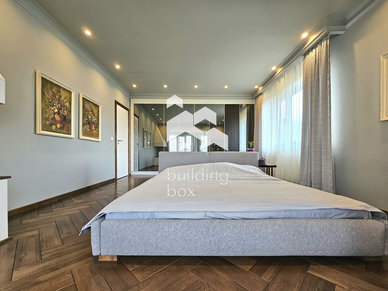 Четиристаен апартамент в престижния комплекс "Maxi" - 0