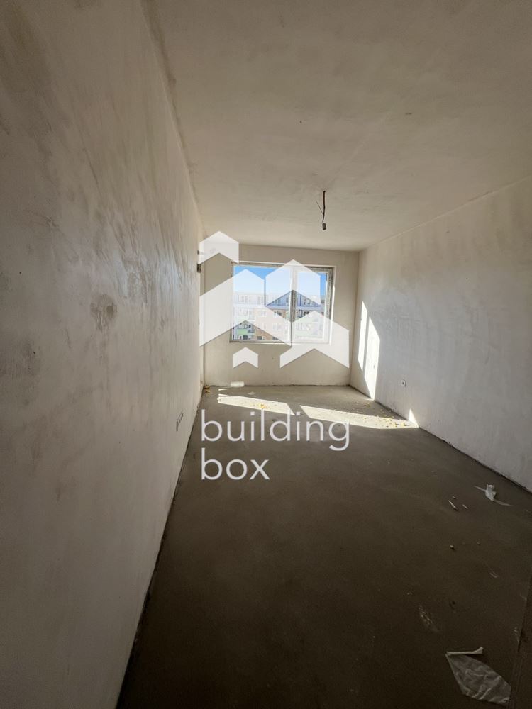 Двустаен апартамент в кв. Южен - 0