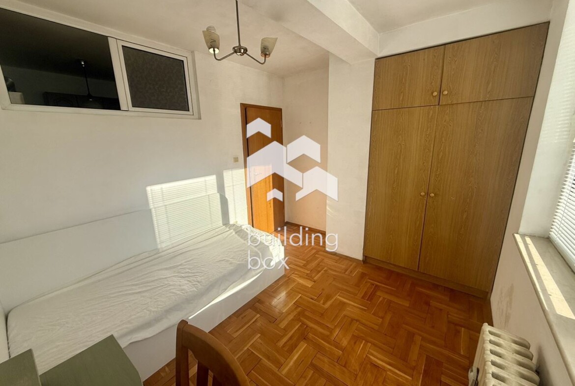 Функционален тристаен апартамент в кв. Белите брези - 0