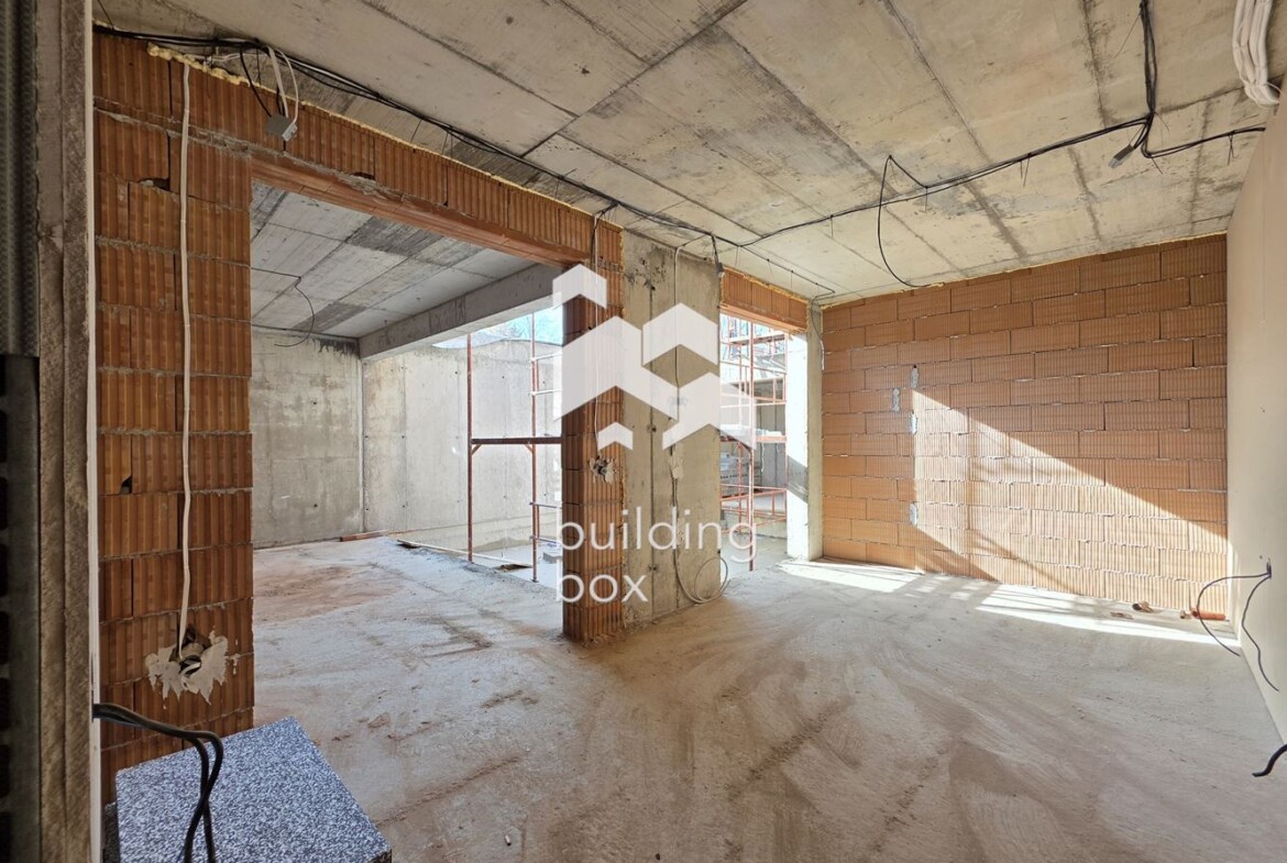 Луксозен мезонет - местност "Камбаните" - 0