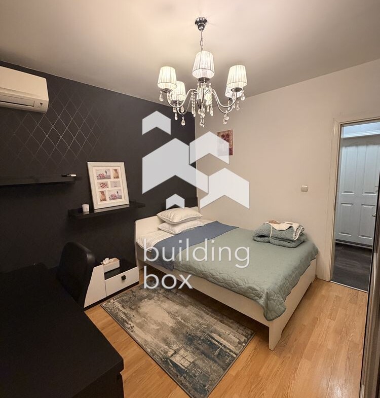 Апартамент с три спални под наем - 0