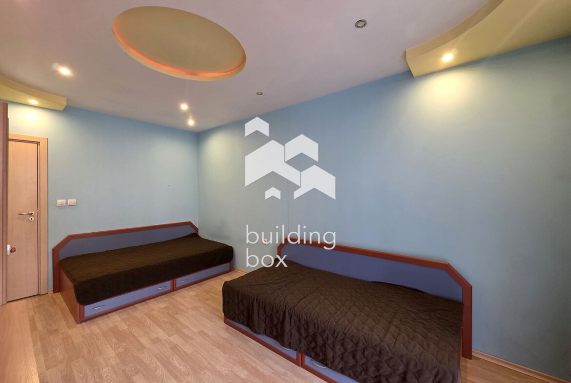 Тристаен апартамент под наем в Дружба 2 - 0