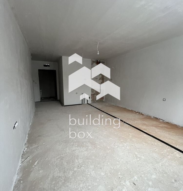 Двустаен апартамент с веранда - 0