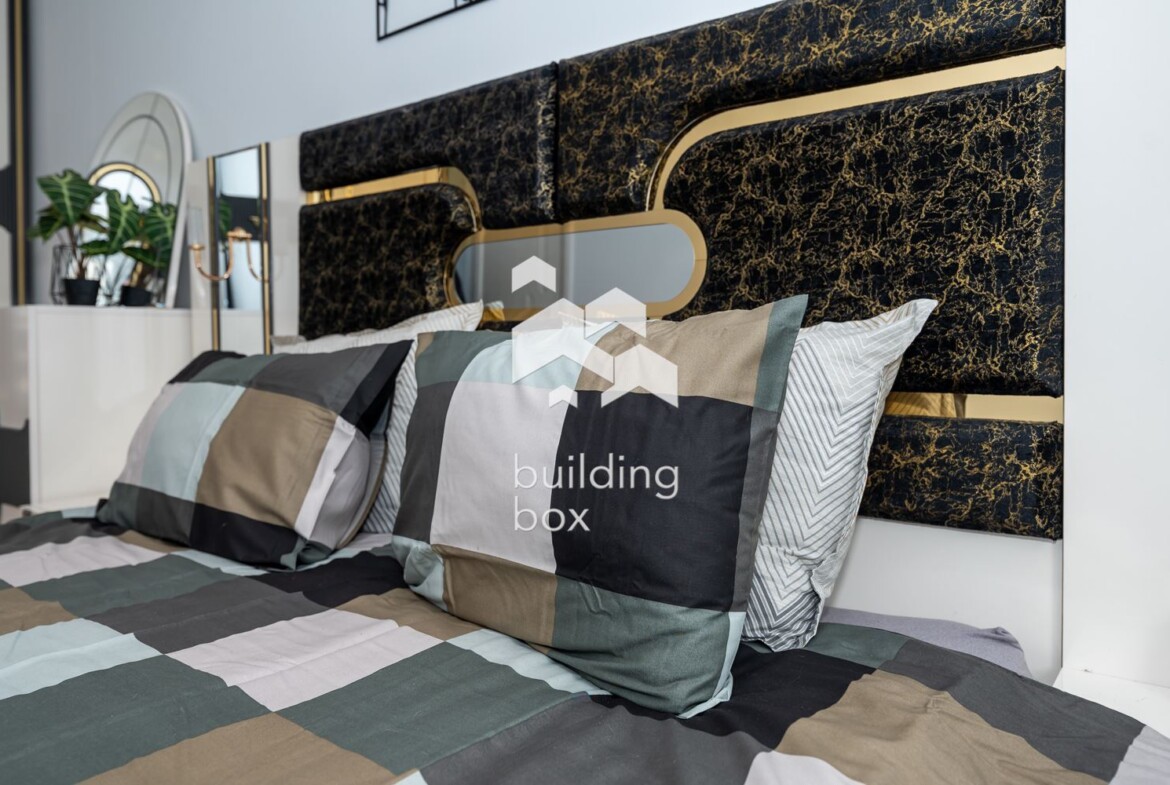 Двустаен обзаведен апартамент в Асеновград - 0