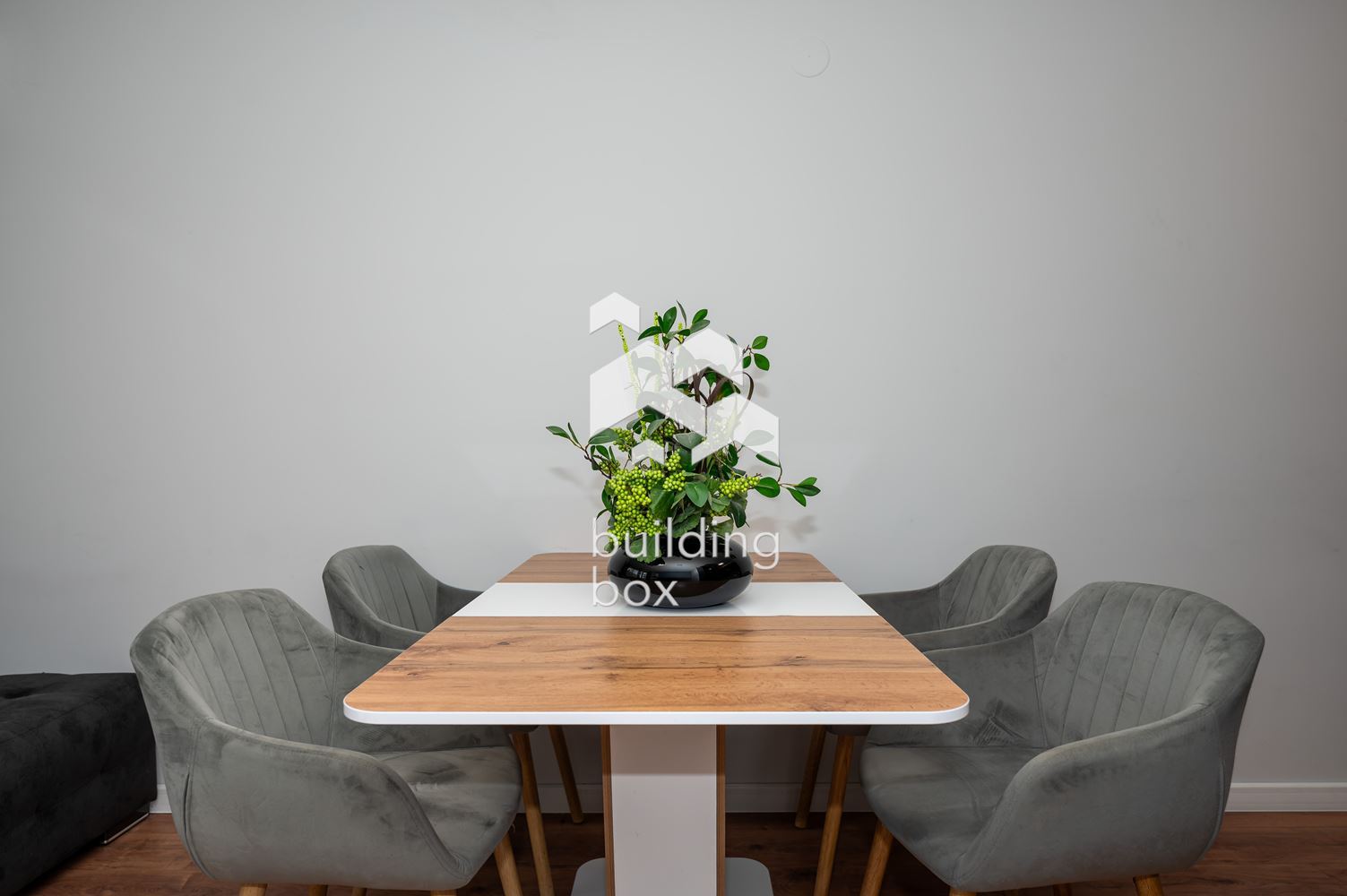 Двустаен обзаведен апартамент в Асеновград - 0