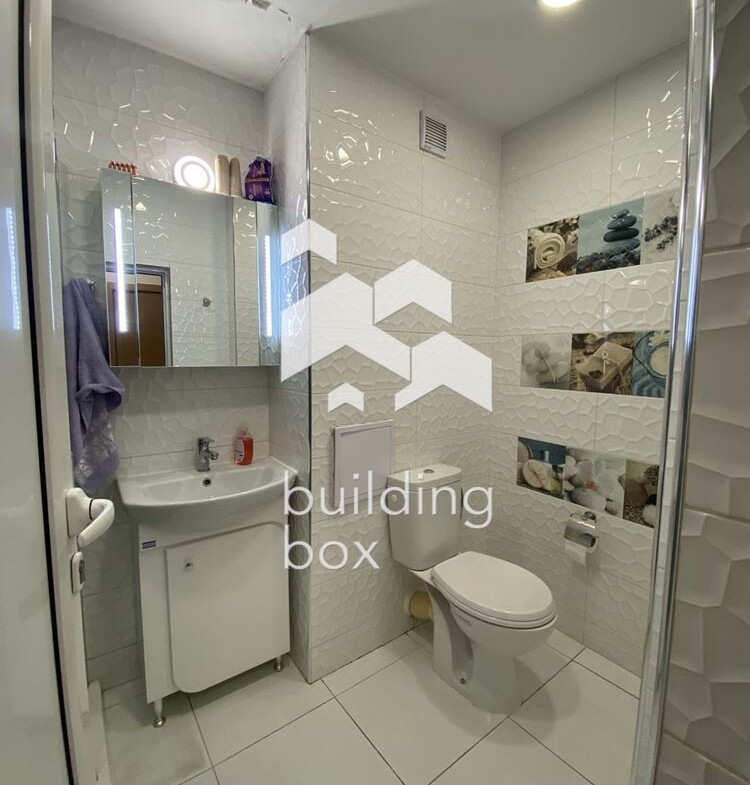 Тристаен апартамент на отлична локация - кв. Дианабад - 0