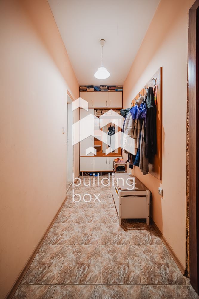 Тристаен аапартамент на 2 мин. от Катедрала Варна - 0