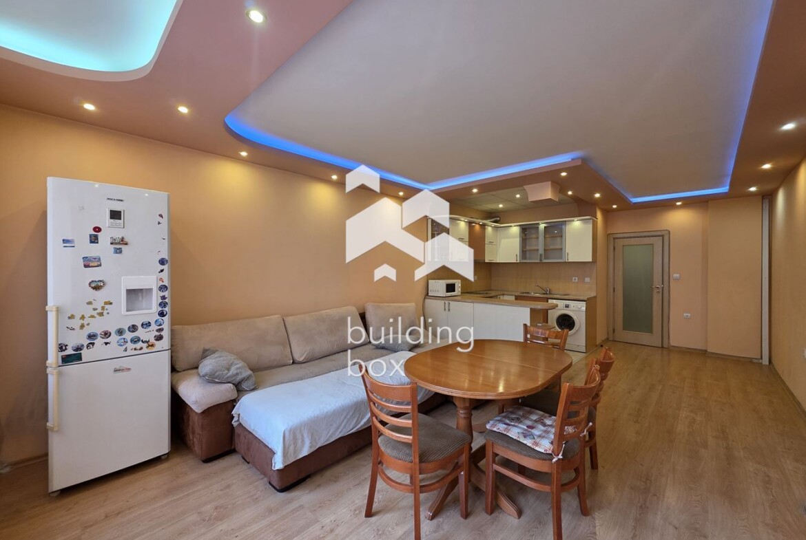 Тристаен апартамент под наем в Дружба 2 - 0