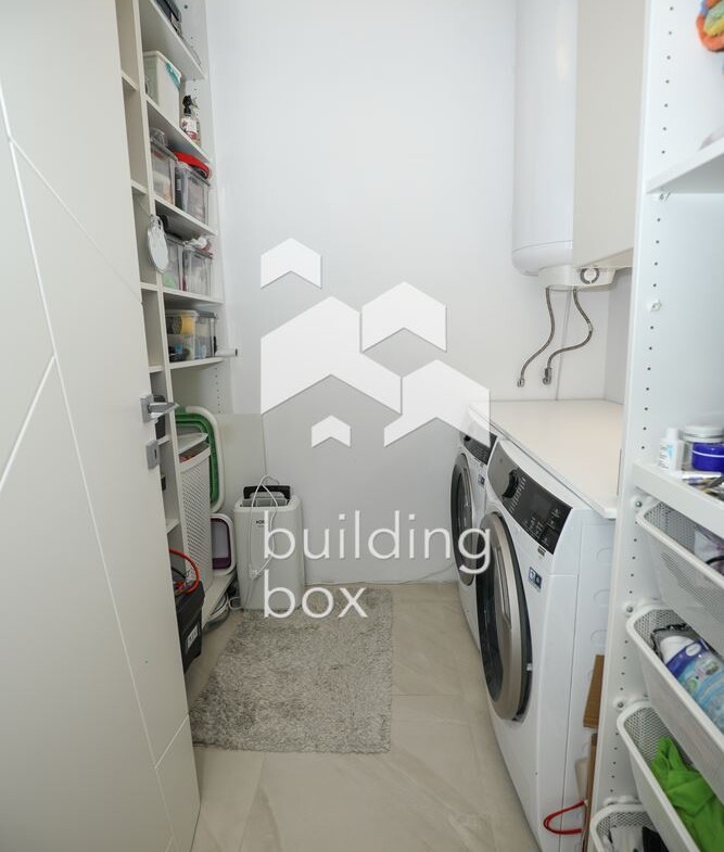 Тристаен апартамент - кв. Кръстова вада - 0