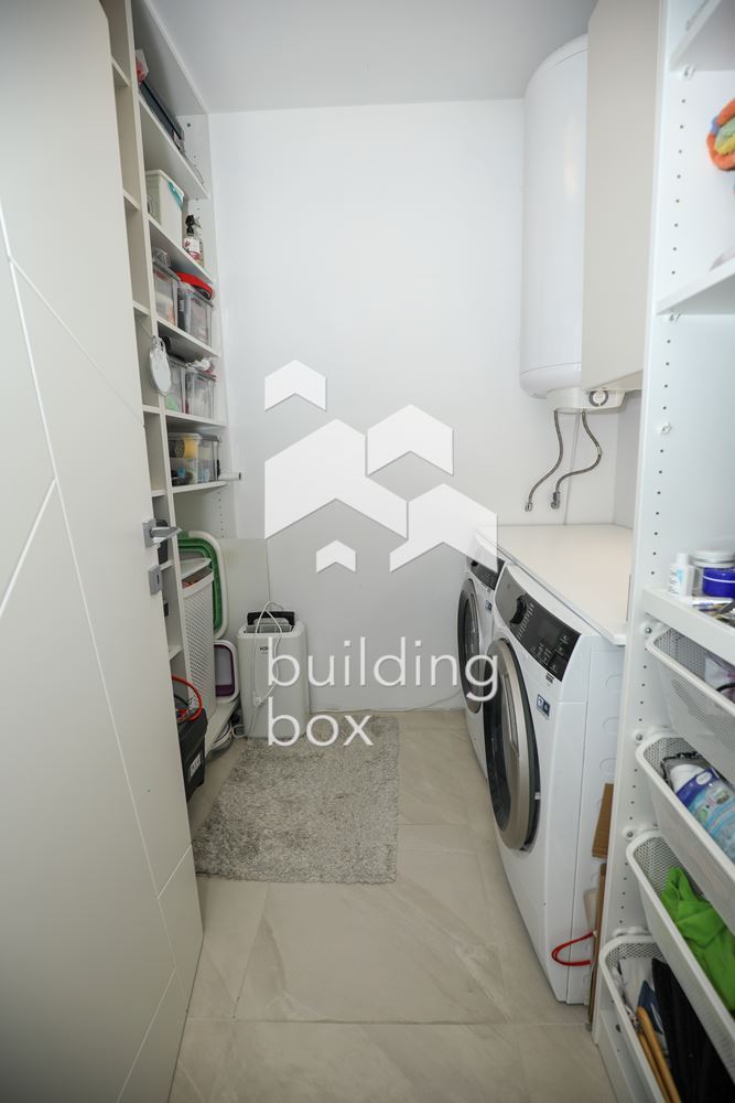 Тристаен апартамент - кв. Кръстова вада - 0