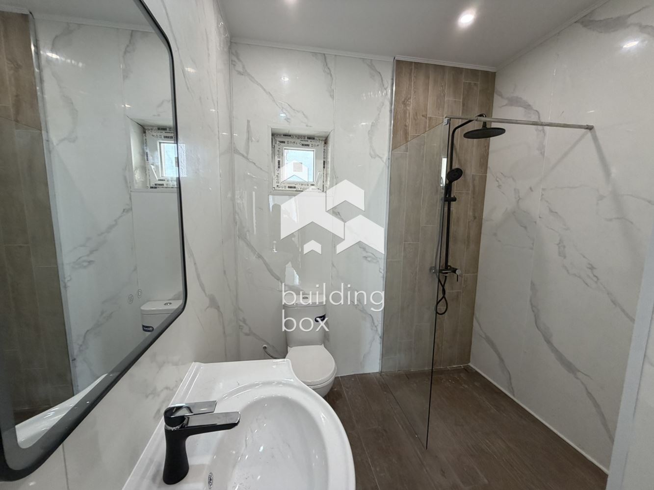 Тристаен апартамент - кв.Гагарин, довършен до ключ! - 0