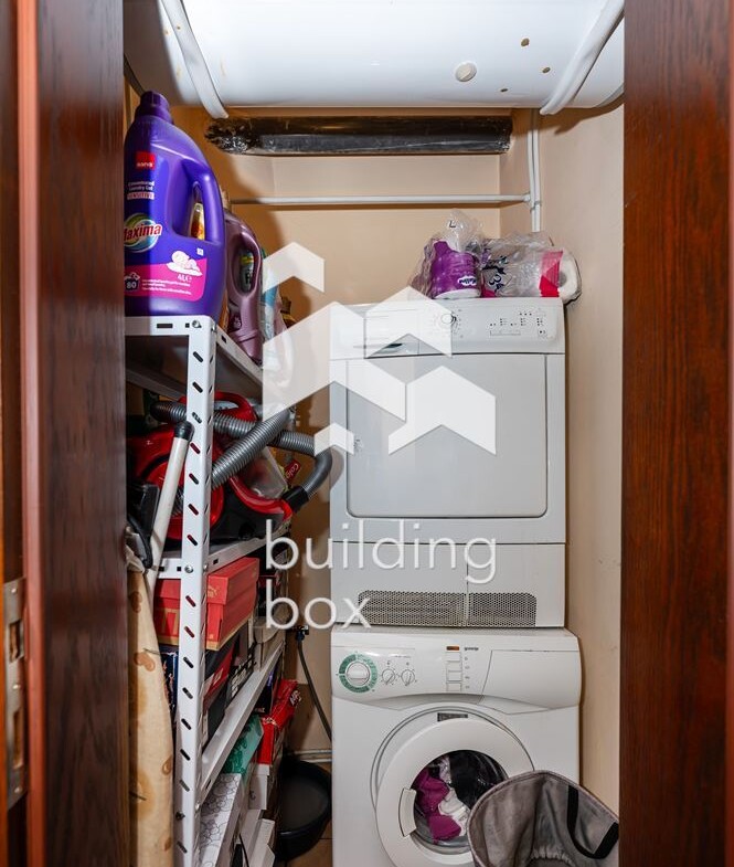 Тристаен апартамент с гараж - 0