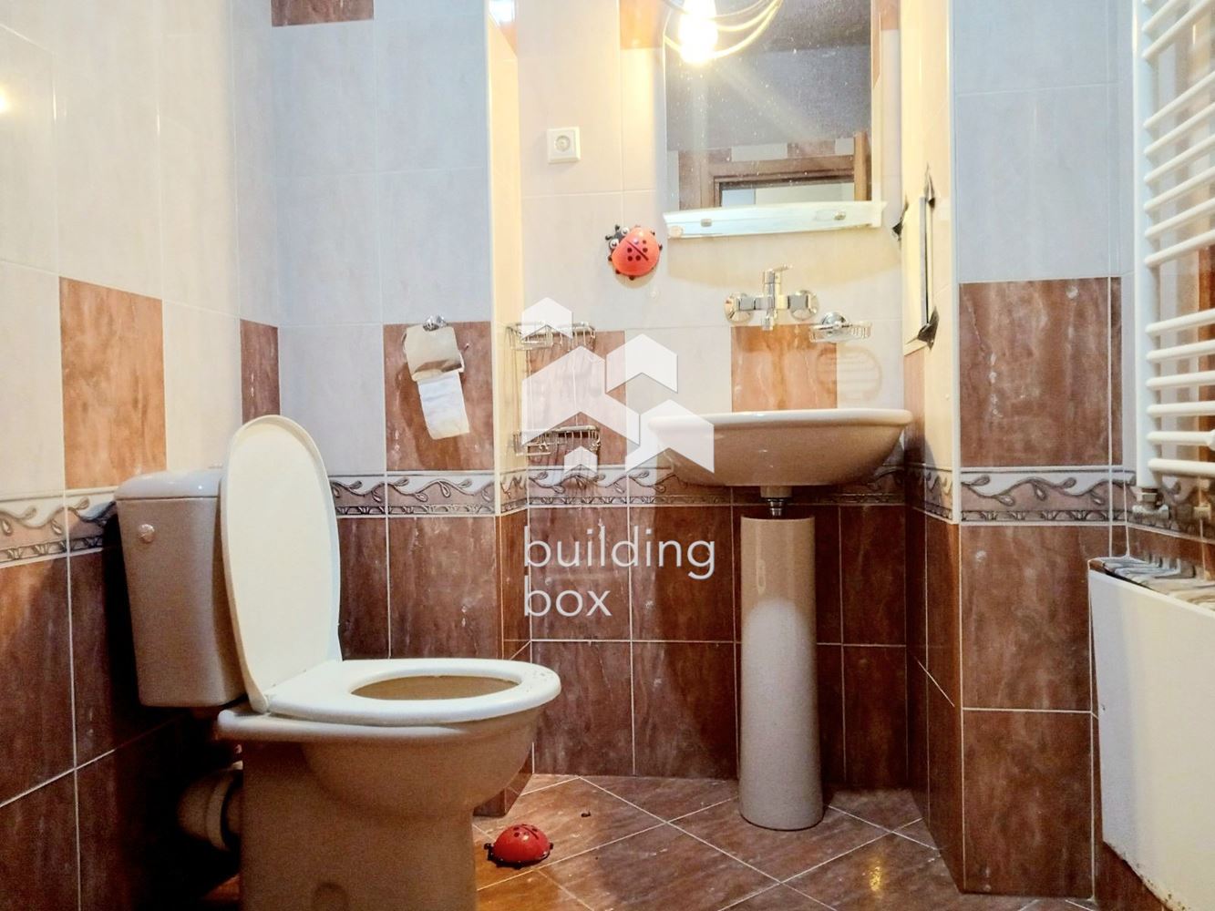 Полуобзаведен апартамент е кв. Белите брези - 0