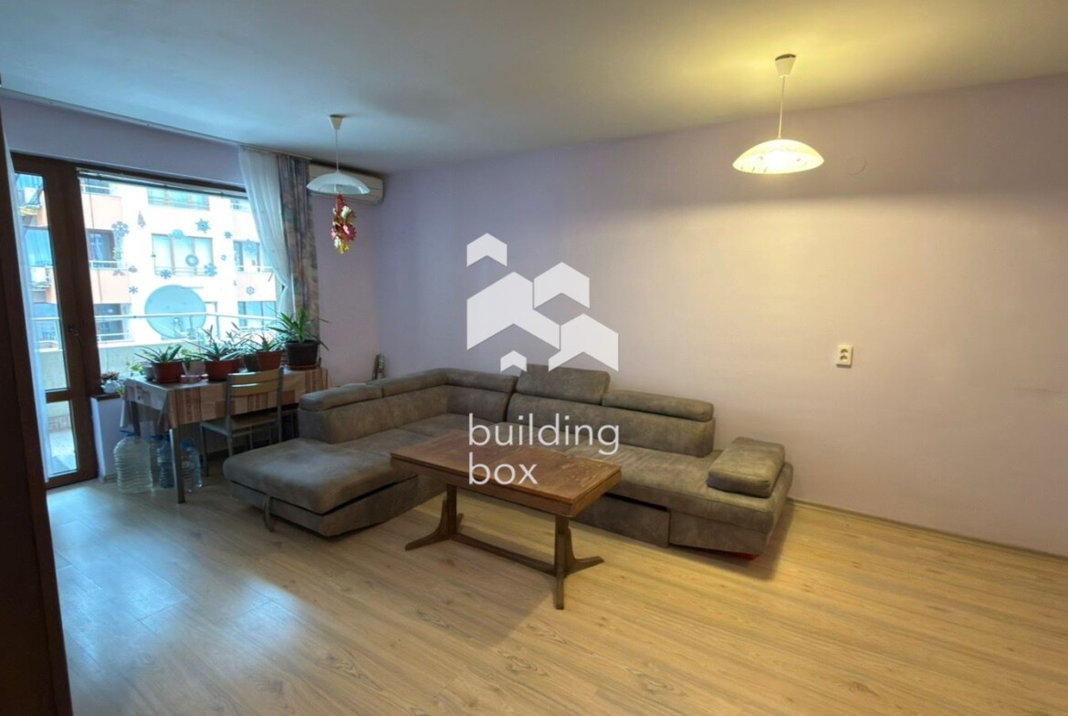 Двустаен апартамент - кв. Люлин Център - 0