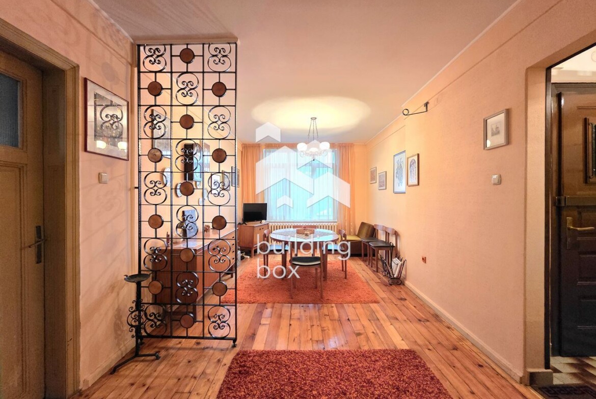 Тристаен апартамент в сърцето на столицата - ул. „Уилям Гладстон“, до бул. „Витоша“ - 0