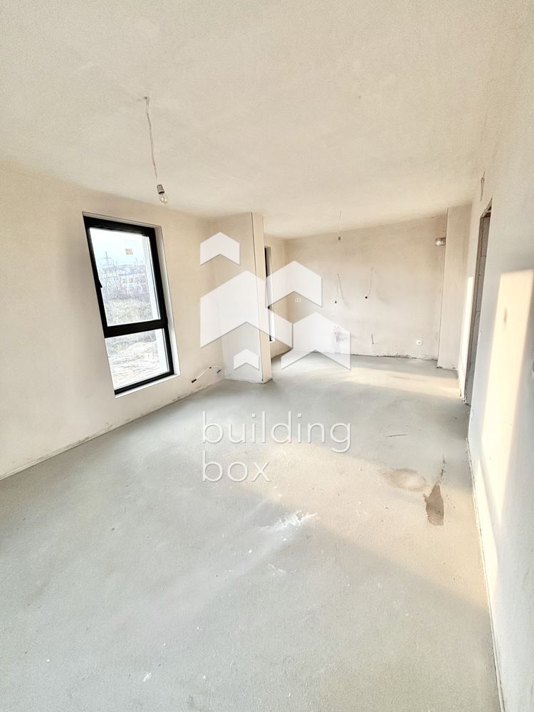 Просторен тристаен апартамент - кв. Малинова долина - 0