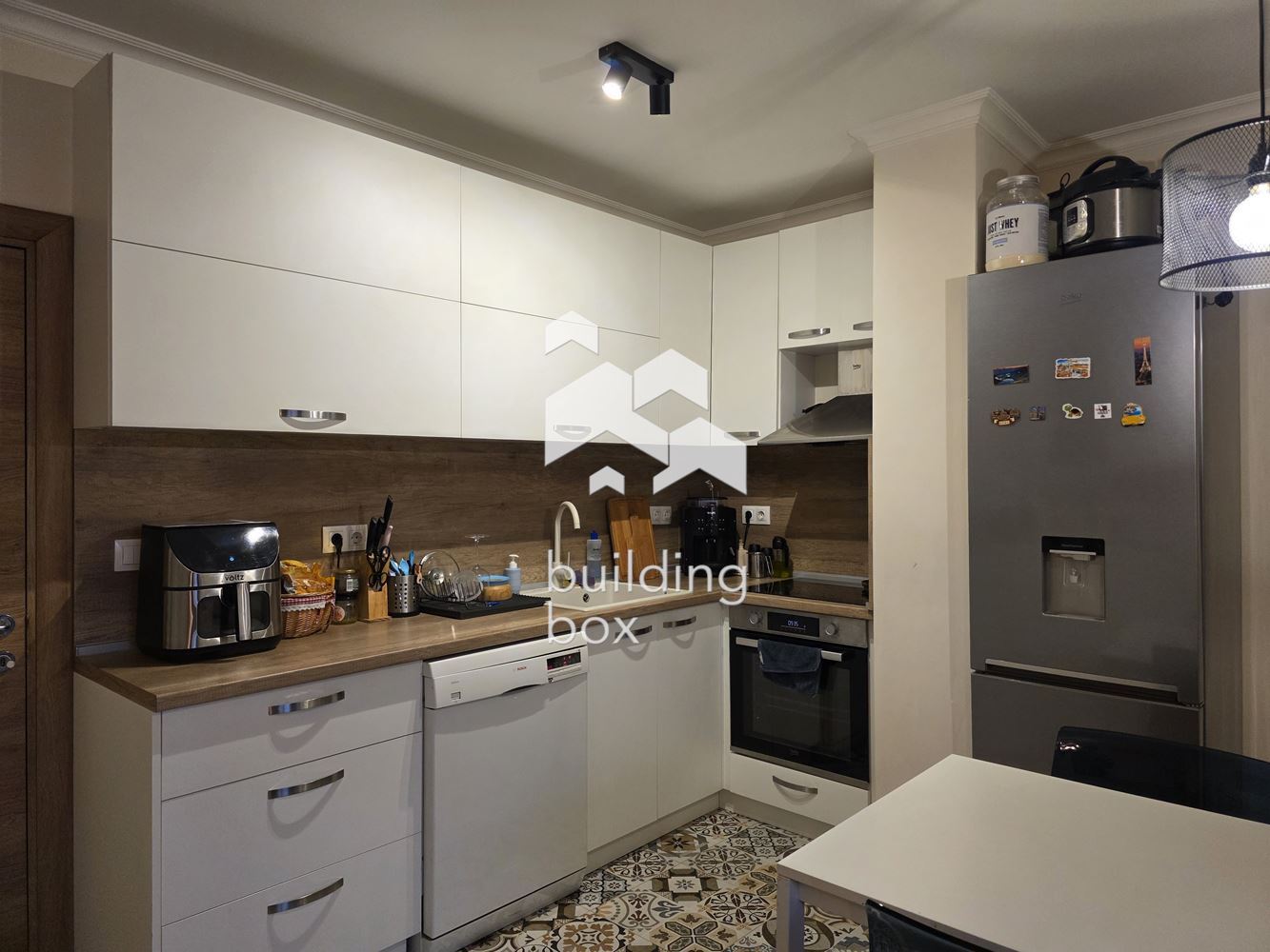 Тристаен обзаведен апартамент - кв. Стрелбище - 0