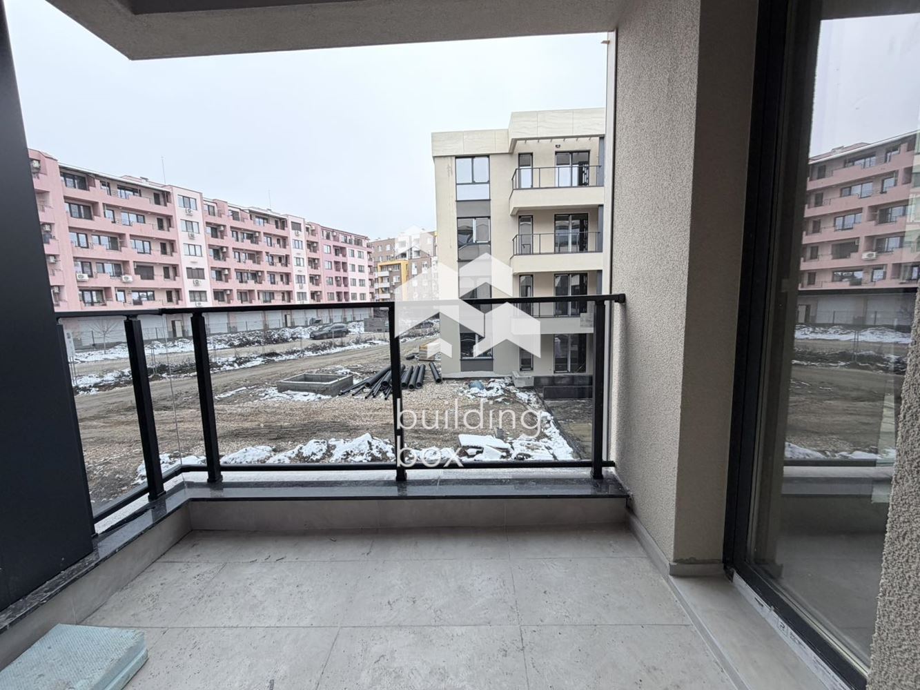 Двустаен апартамент пред АКТ15 - кв. Остромила - 0