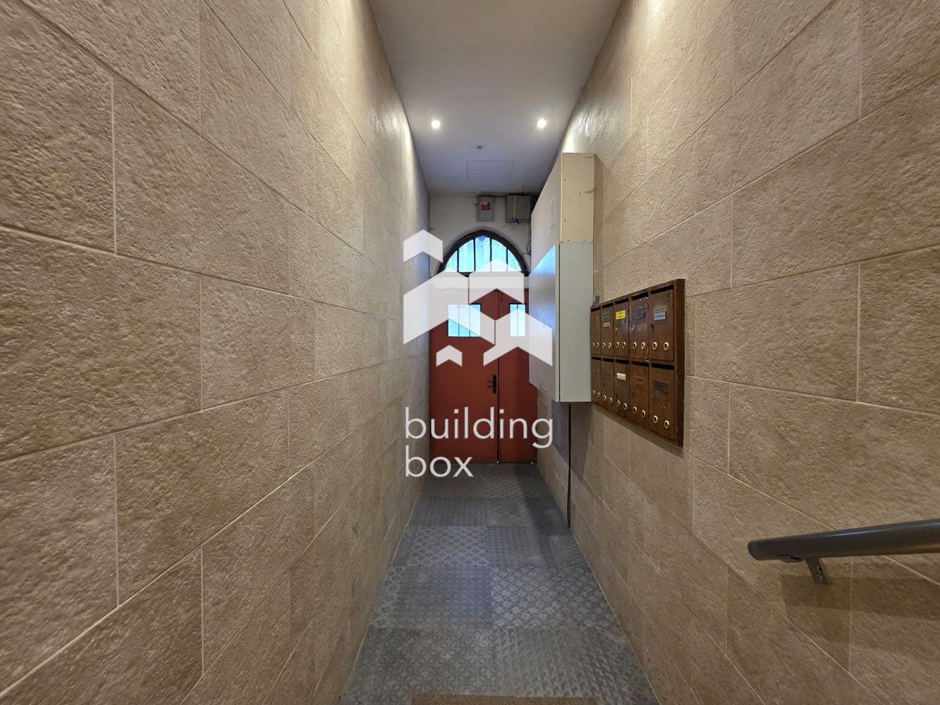 Тристаен апартамент в сърцето на столицата - ул. „Уилям Гладстон“, до бул. „Витоша“ - 0