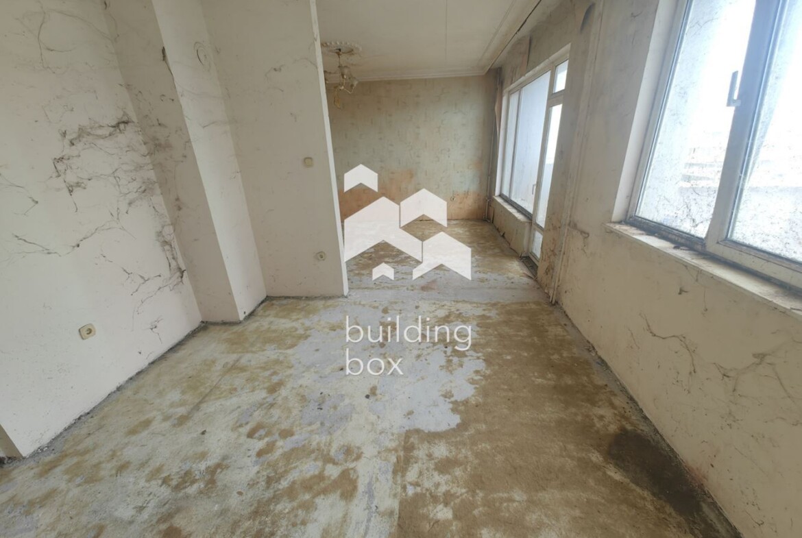 Тристаен саниран апартамент до Ефир 100 - 0