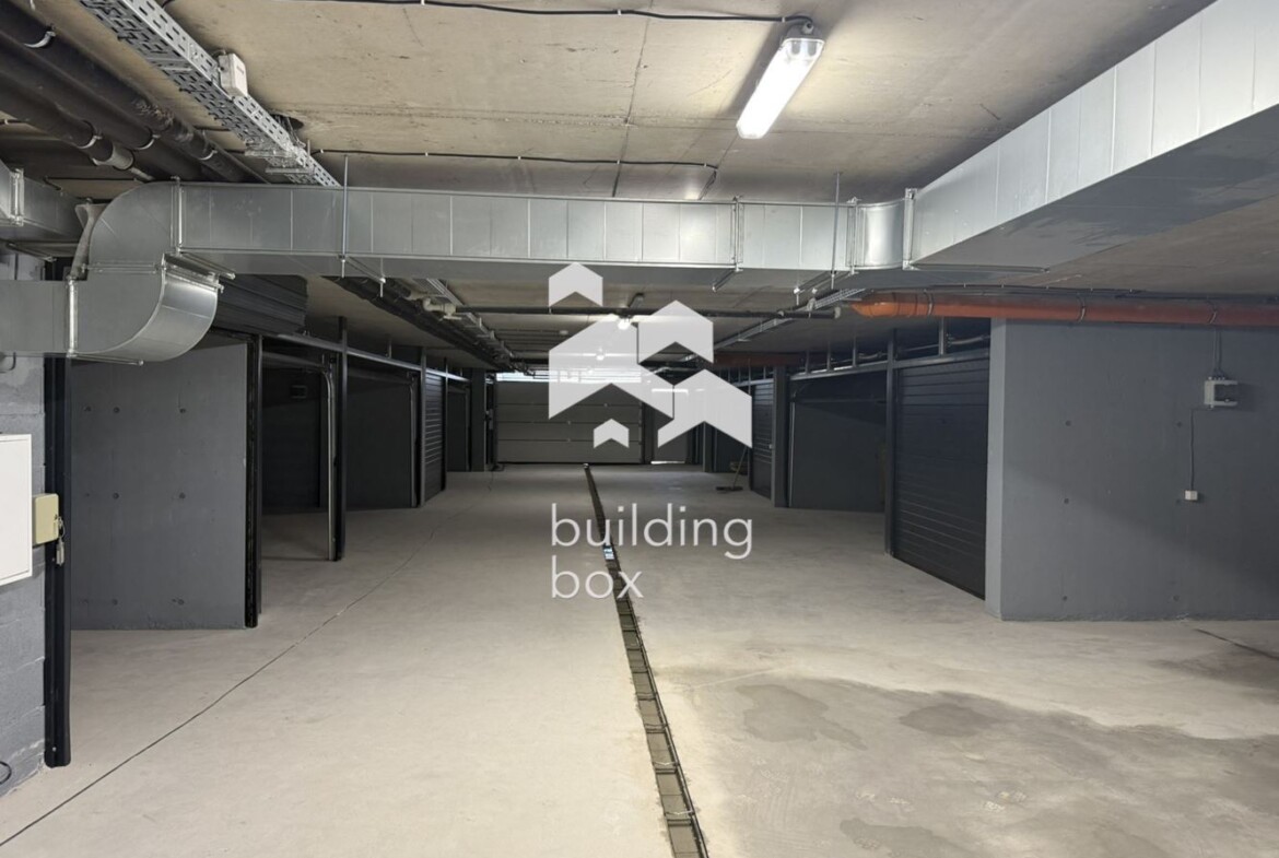 Двустаен апартамент в ж.к. Люлин 4 - 0