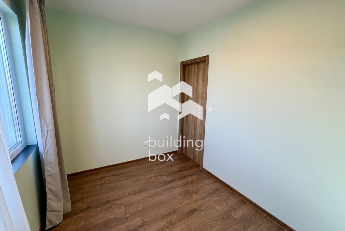 Тристаен апартамент - ж.к. Разсадника - 0