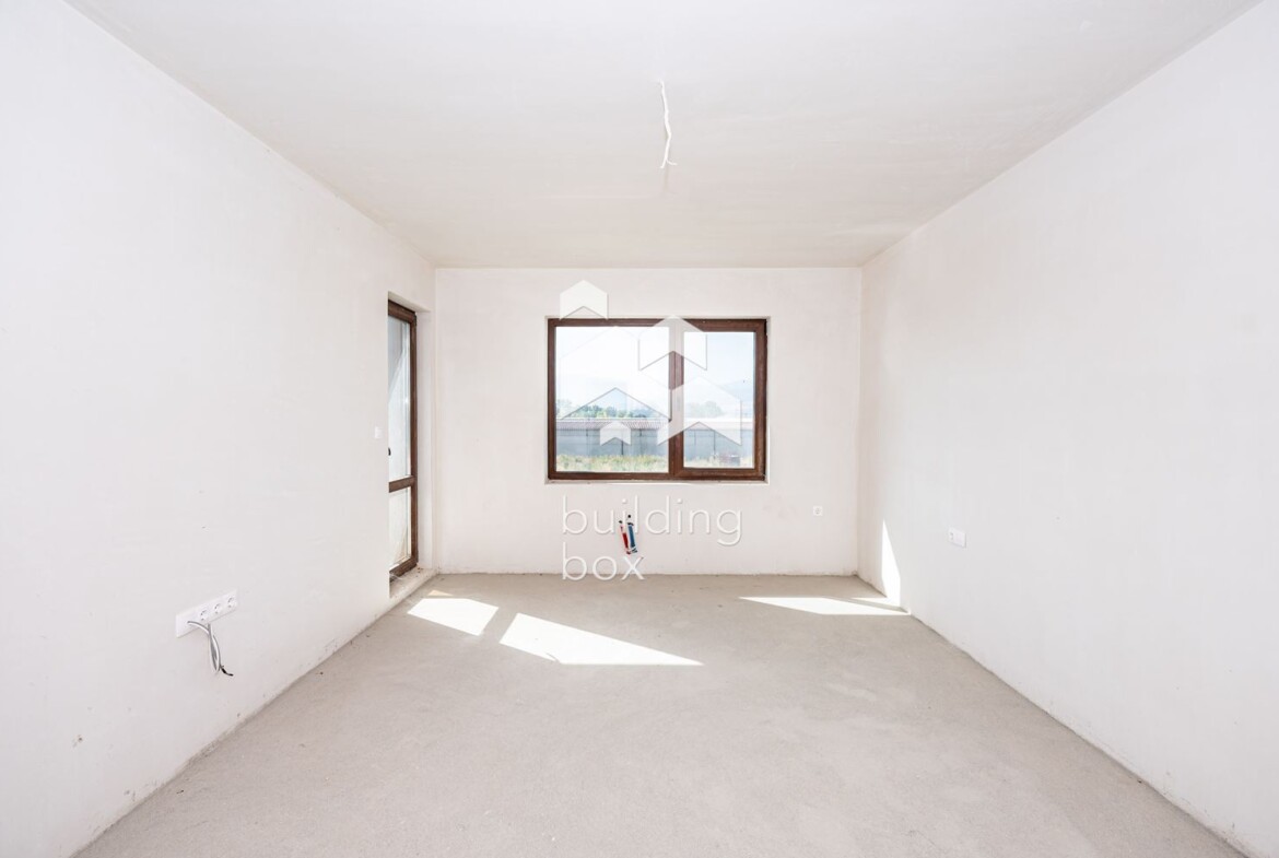 Къща с акт 16 - 0