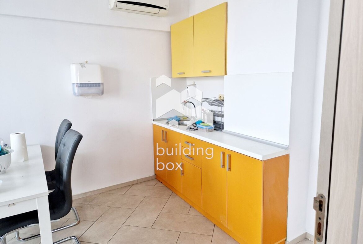 Необзаведен офис в ж.к. Студентски град - 0