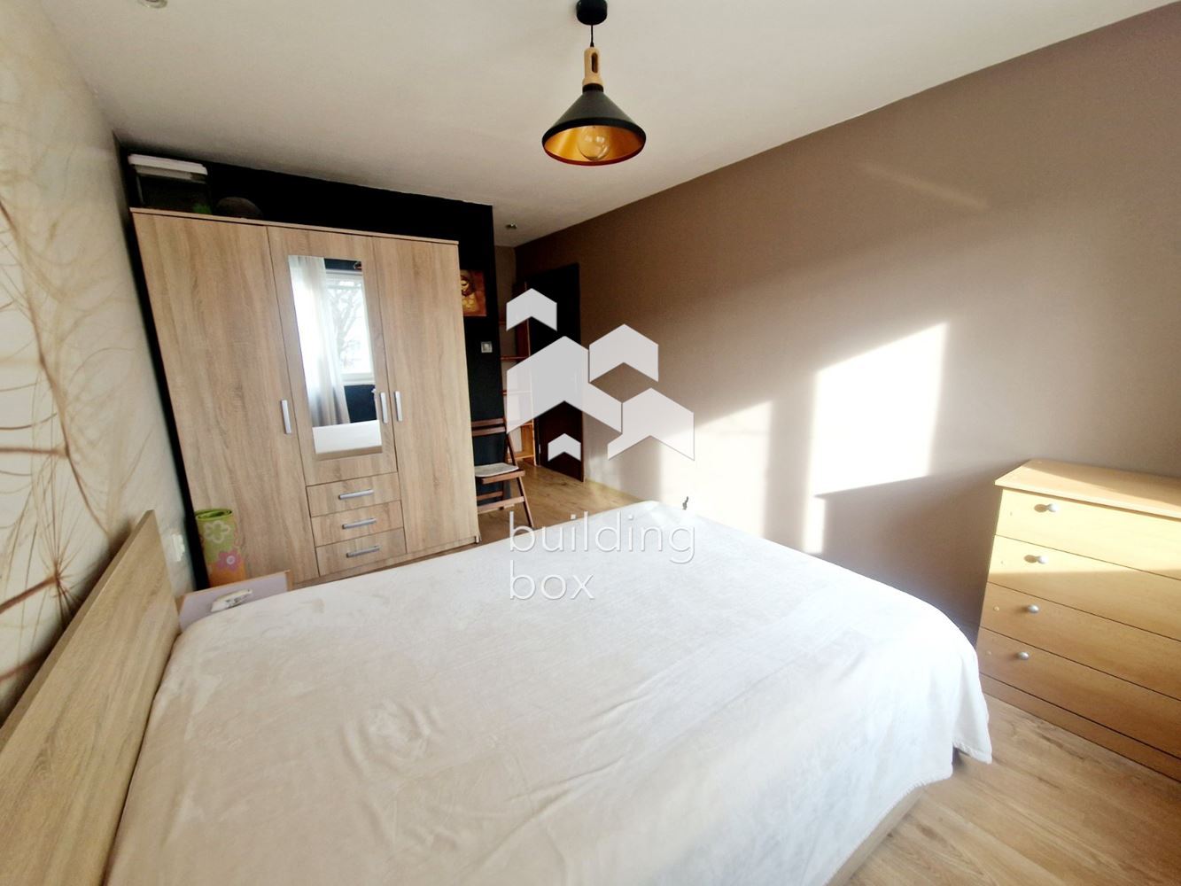 Уютен тристаен апартамент в кв. "Младост 2". - 0