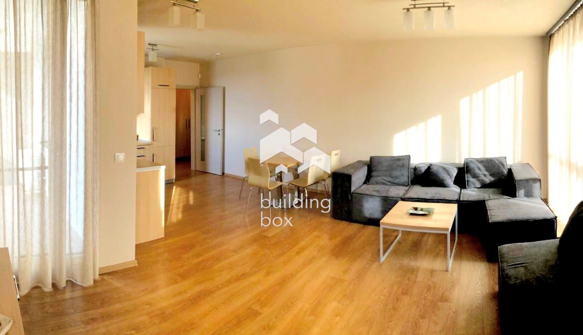 Просторен тристаен апартамент в Обеля 2 - 0