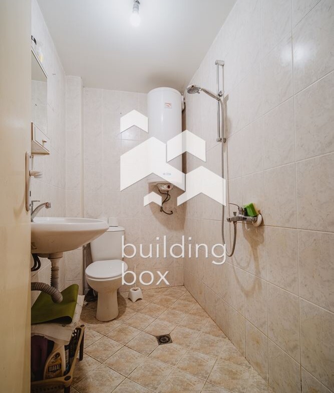 Тристаен аапартамент на 2 мин. от Катедрала Варна - 0