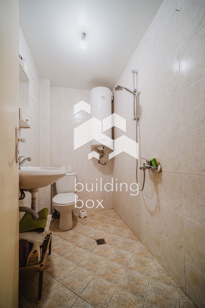 Тристаен аапартамент на 2 мин. от Катедрала Варна - 0