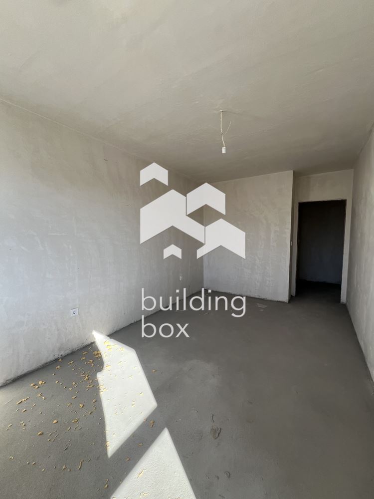 Двустаен апартамент в кв. Южен - 0