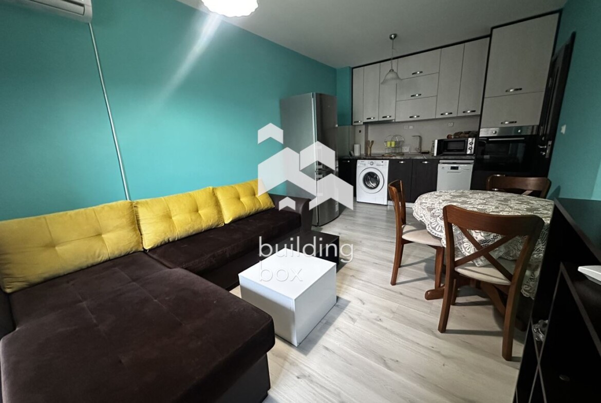 Двустаен апартамент под наем - 0