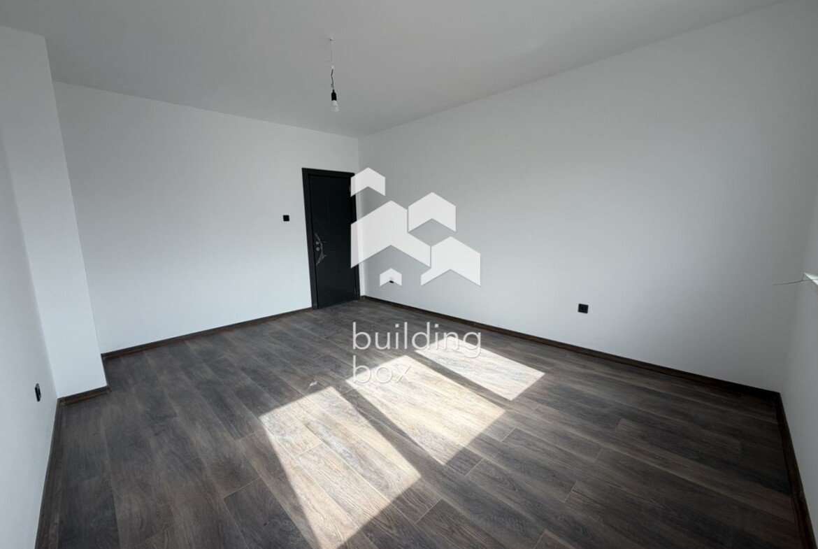 Тристаен апартамент - кв.Гагарин, довършен до ключ! - 0