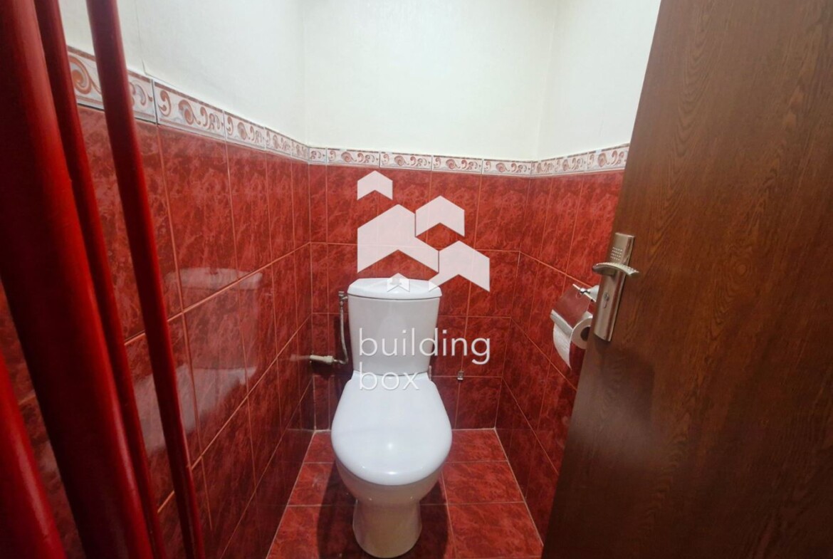 Уютен тристаен апартамент в кв. "Младост 2". - 0