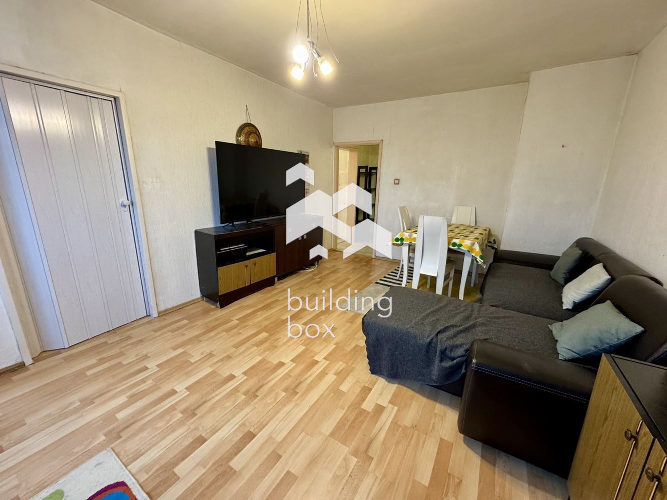 Тристаен с отделна кухня близо до Руски паметник - 0