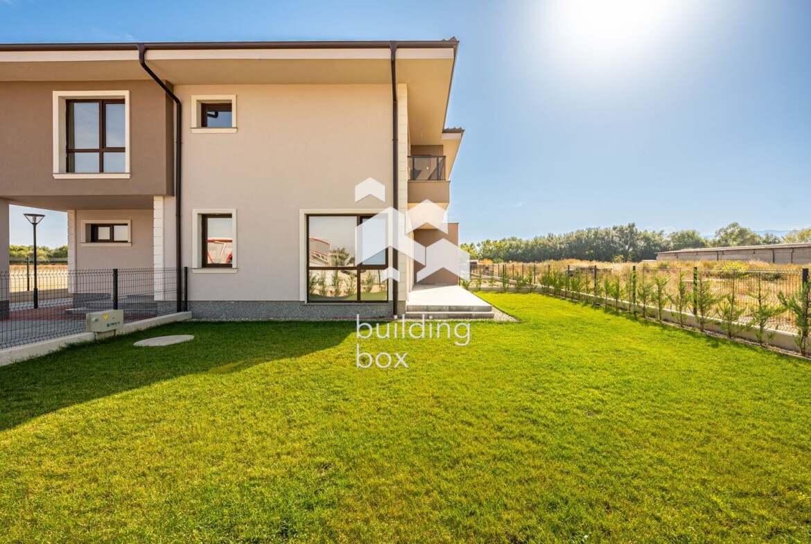 Къща с акт 16 - 0