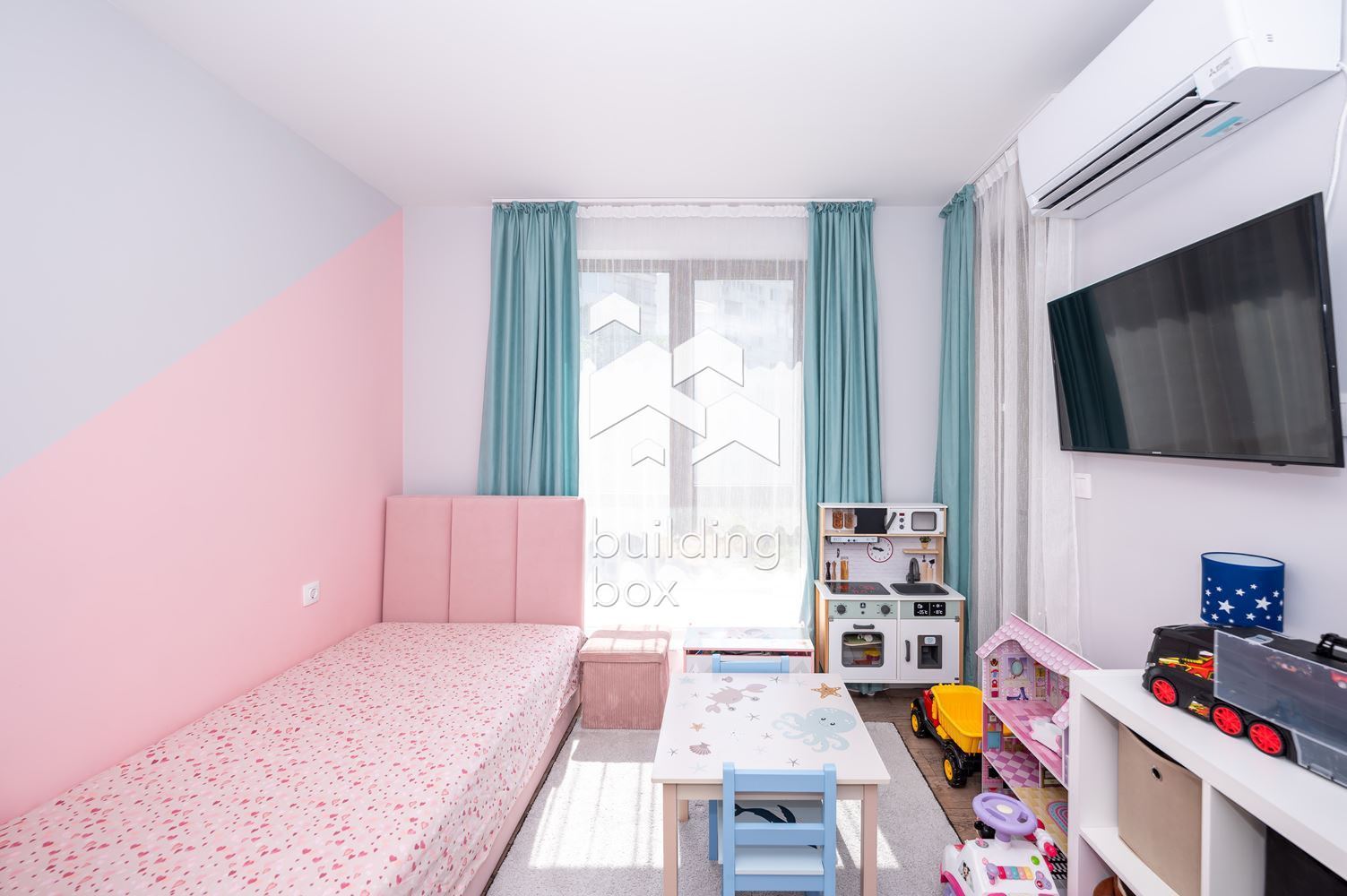 Тристаен апартамент под наем - кв. Христо Смирненски - 0