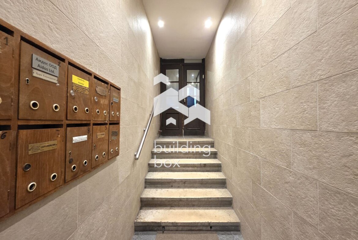 Тристаен апартамент в сърцето на столицата - ул. „Уилям Гладстон“, до бул. „Витоша“ - 0